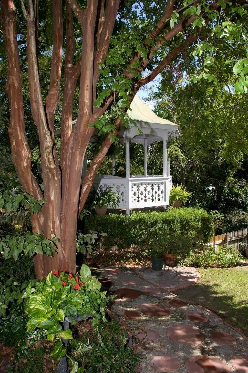 Red Bluff Cottage Bed & Breakfast Montgomery Exterior photo